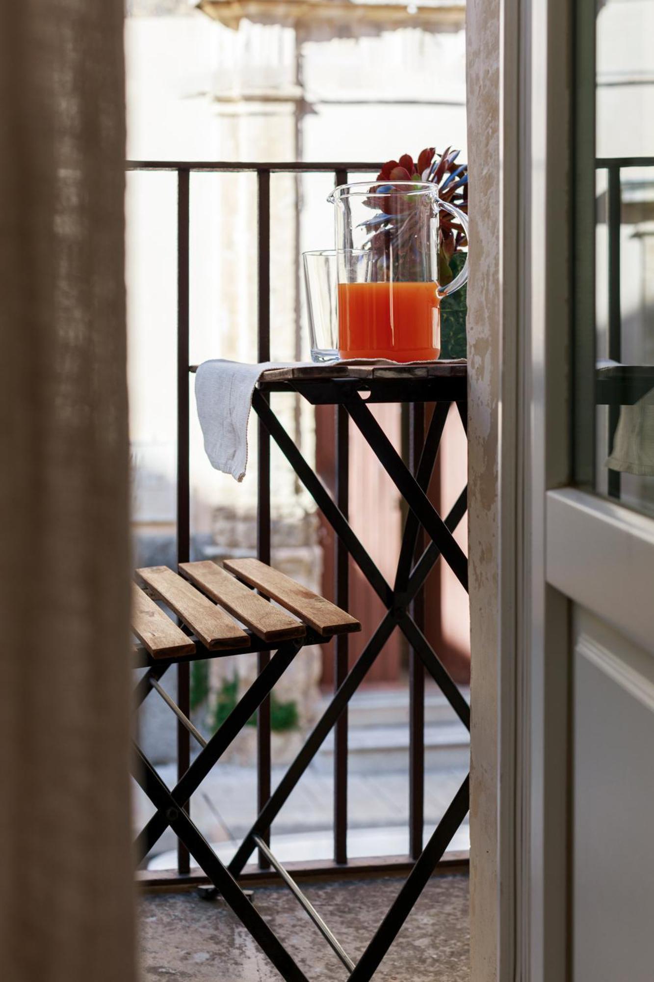 Embrace Sicily Guest House Noto Eksteriør billede