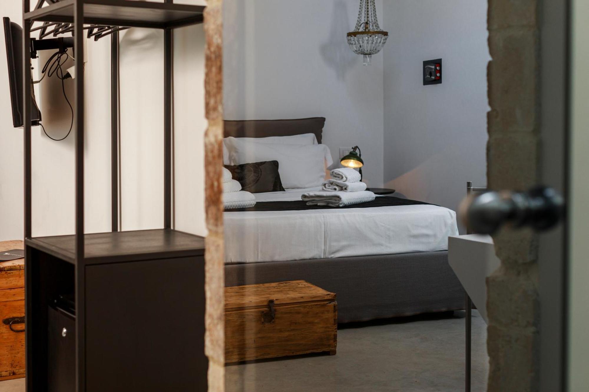 Embrace Sicily Guest House Noto Eksteriør billede